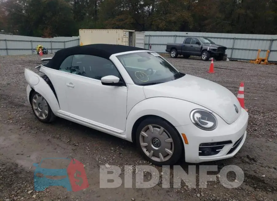 3VW5DAAT4KM503598 Photo# 4