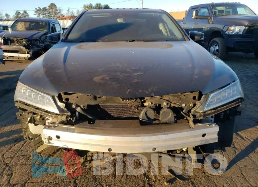19UUB1F54HA000188 Photo# 5