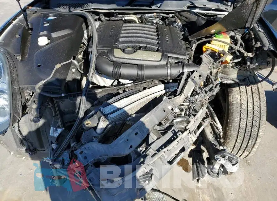 WP1AA2A29GKA12240 Photo# 11