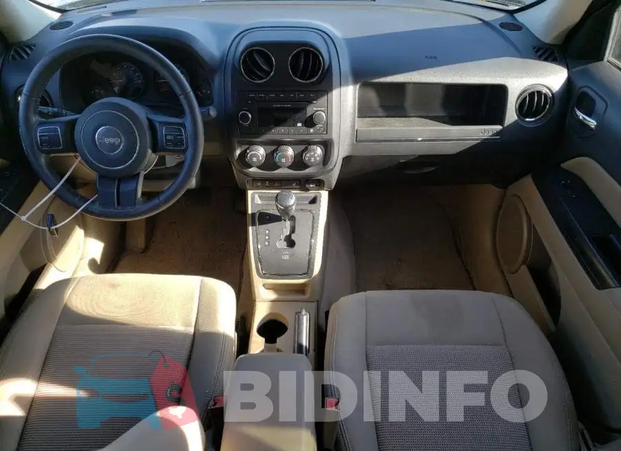 1C4NJPFB3ED766812 Photo# 8