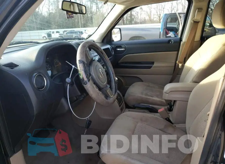 1C4NJRFB4ED689492 Photo# 7