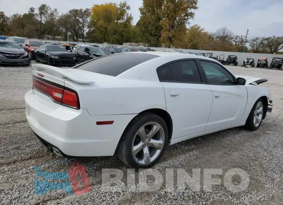 2C3CDXHG8EH363861 Photo# 4