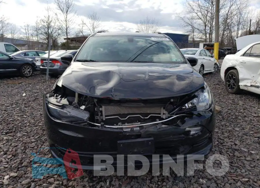 2C4RC1DG0LR216372 Photo# 5