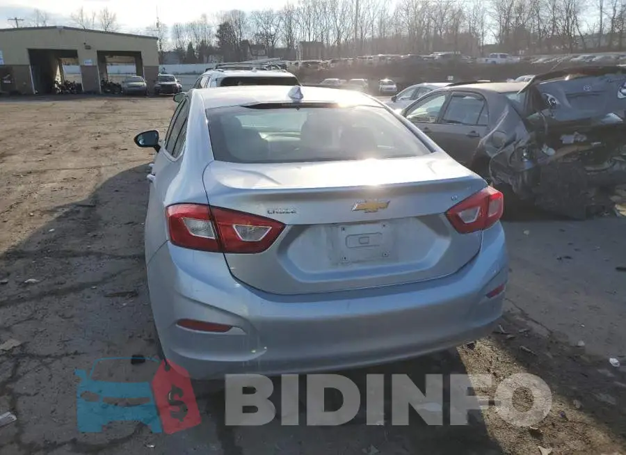 1G1BE5SM2J7201407 Photo# 6