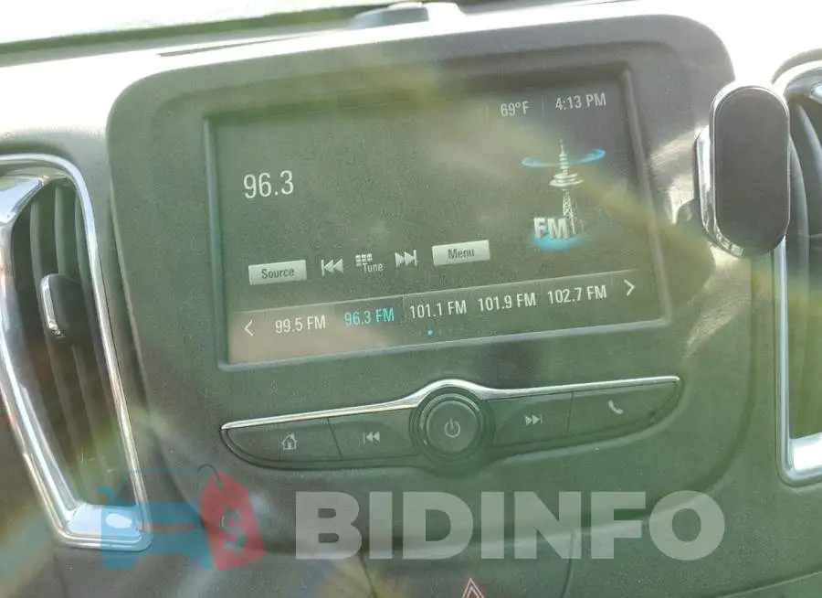 1G1ZD5ST6JF151108 Photo# 9