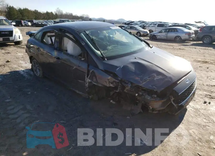 1FADP3F21JL208692 Photo# 4