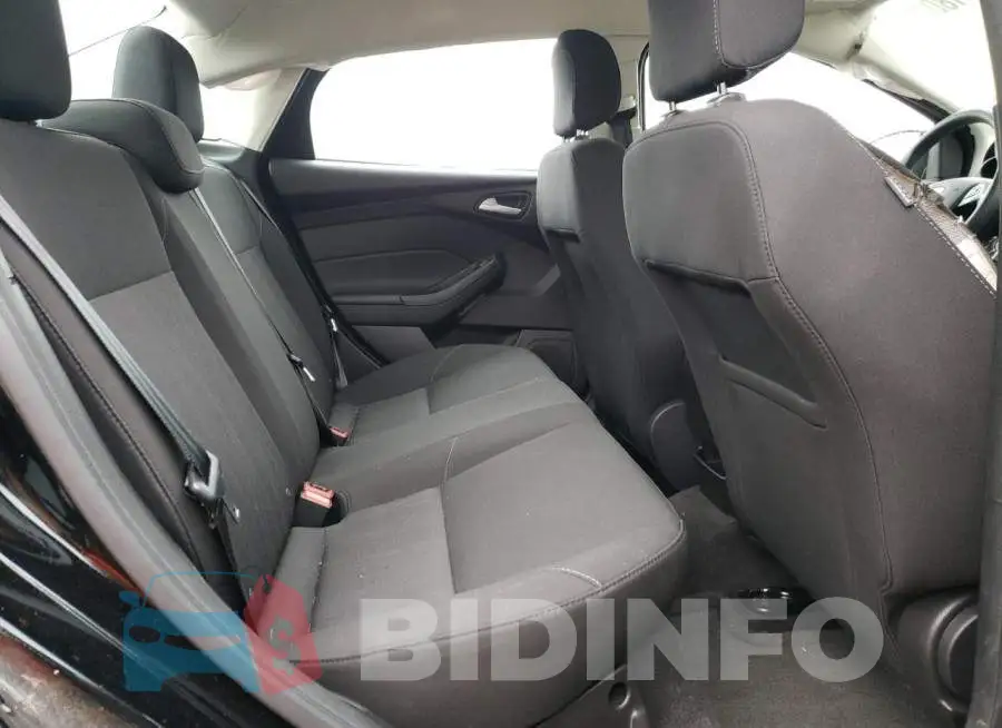 1FADP3F24JL265517 Photo# 10