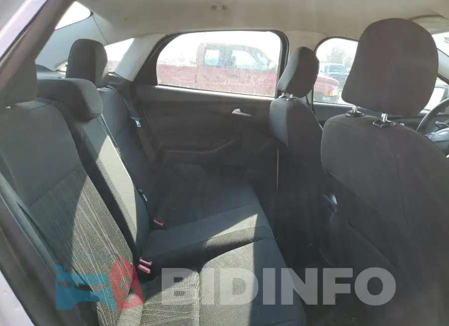 1FADP3F2XHL296863 Photo# 10