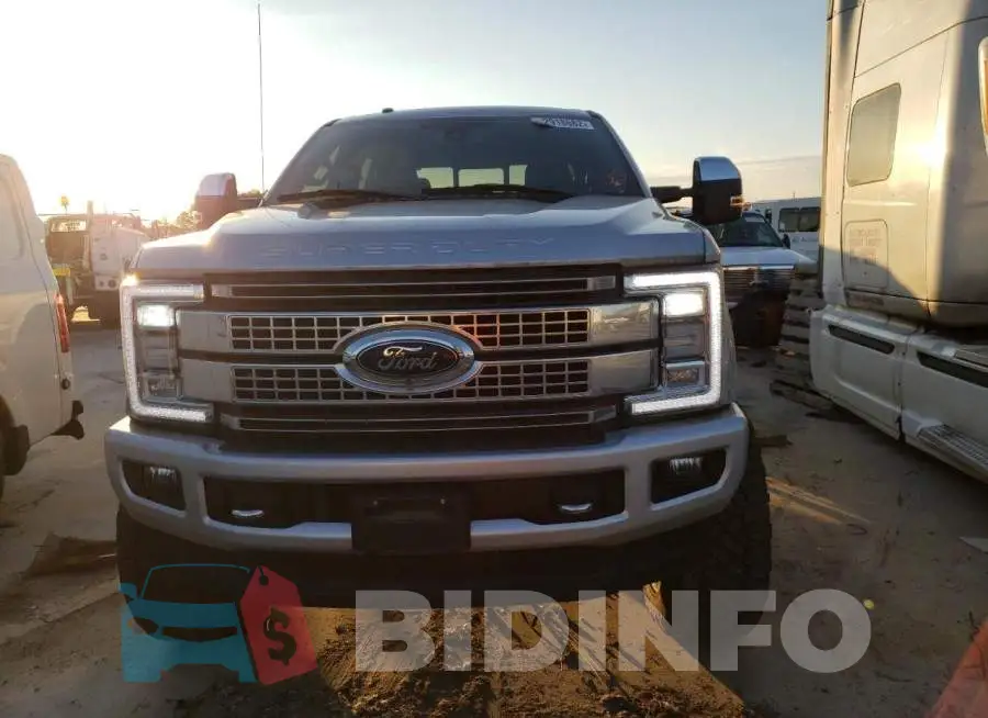 1FT7W2BT0JEB46919 Photo# 5