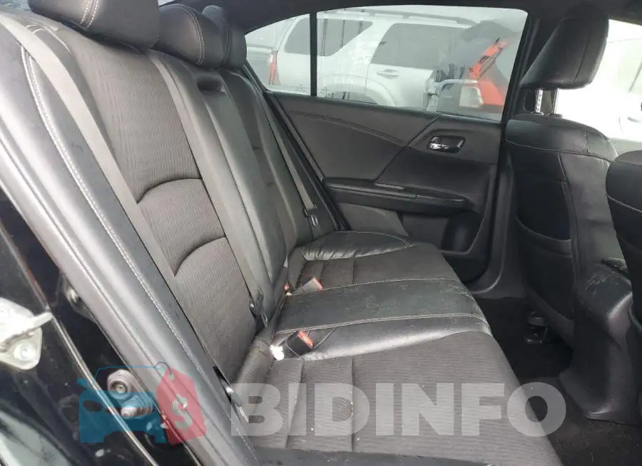 1HGCR2F54GA157862 Photo# 10