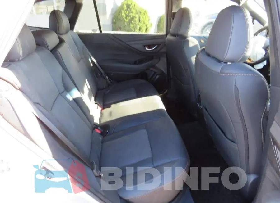 4S4BTGSD2N3206172 Photo# 6