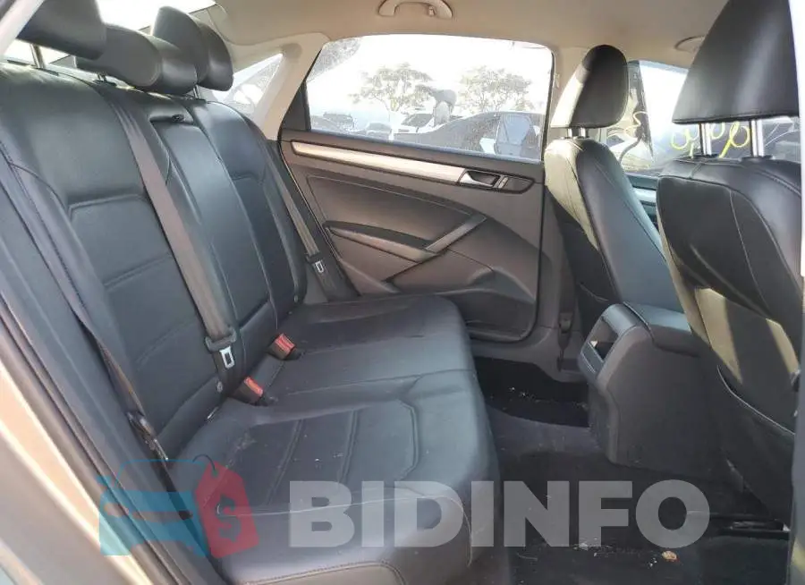 1VWAS7A39FC036287 Photo# 10