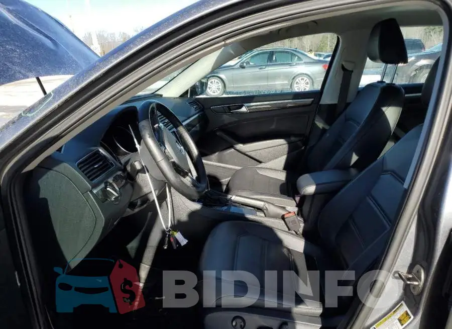1VWBT7A34HC001077 Photo# 7