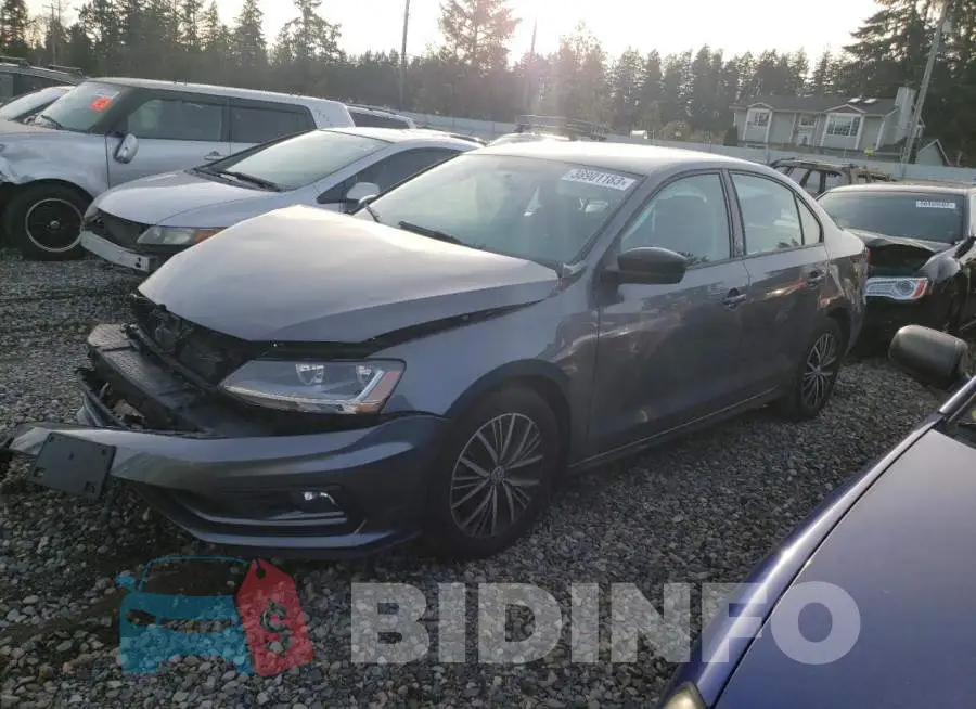 3VWB67AJ2JM220565 Photo# 1