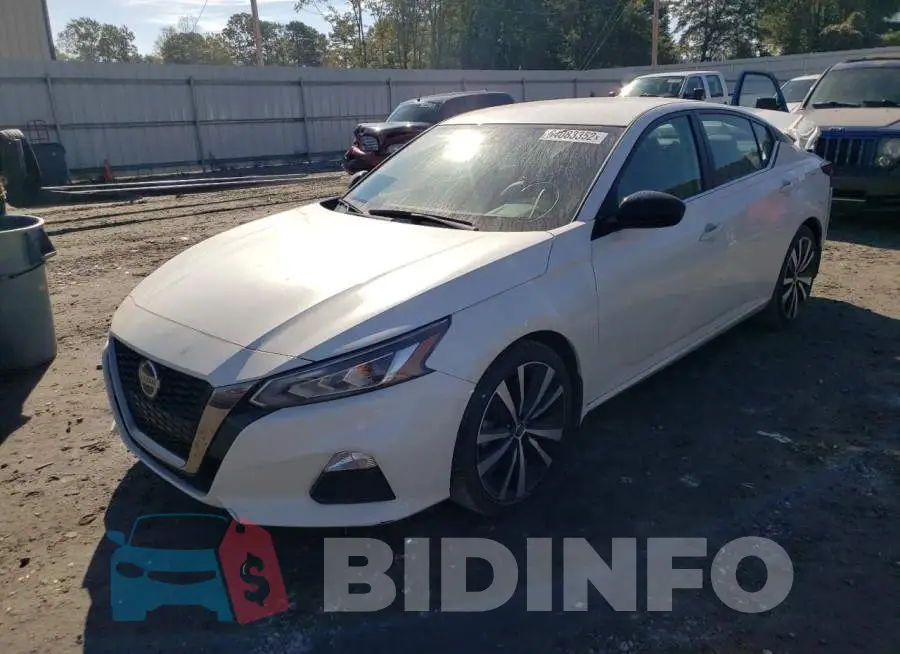 1N4BL4CV1KC116930 Photo# 2