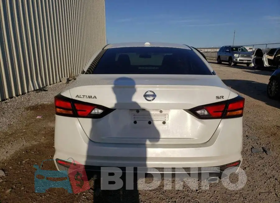 1N4BL4CV8KC116519 Photo# 6