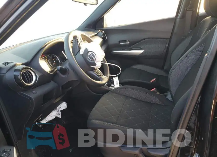 3N1CP5CU3JL526120 Photo# 7