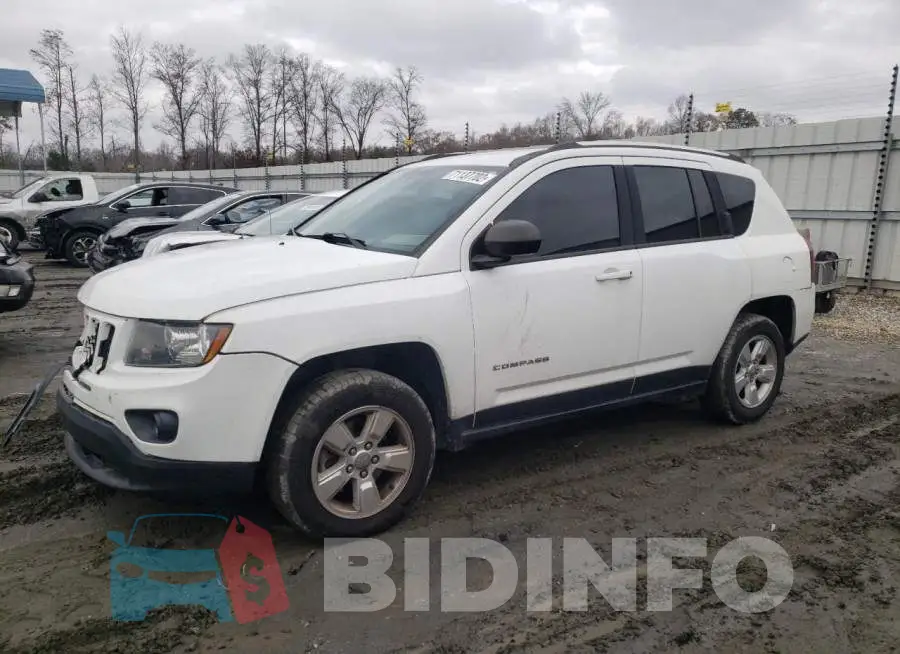 1C4NJCBA5FD250295 Photo# 1