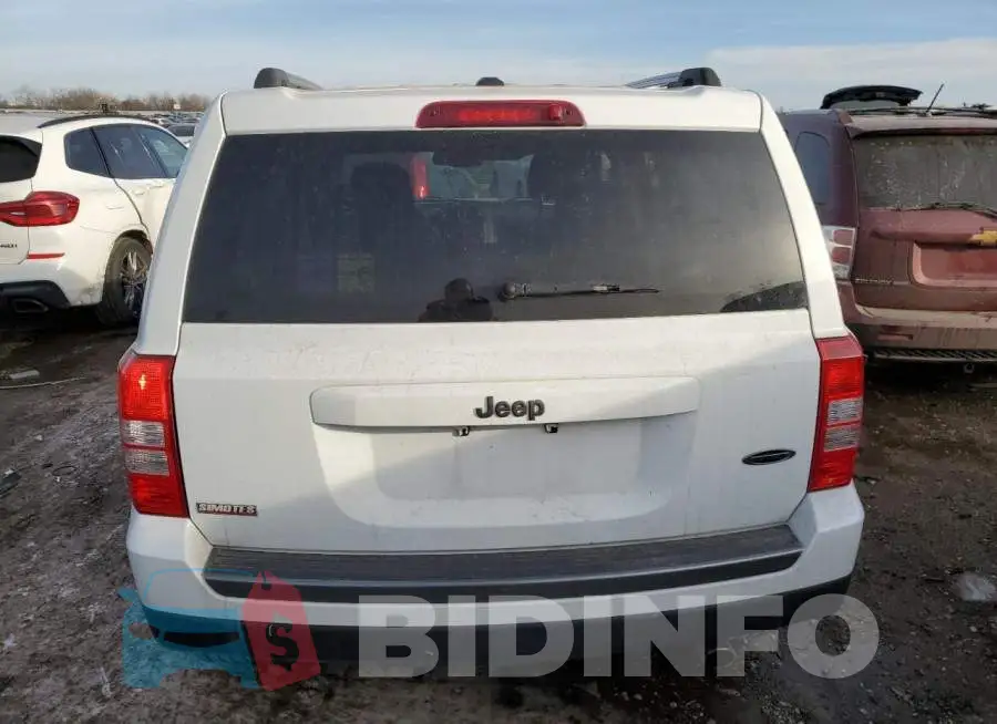 1C4NJPBAXGD761638 Photo# 6