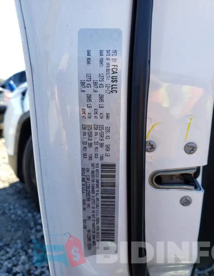 1C4PJLCB9JD595709 Photo# 12