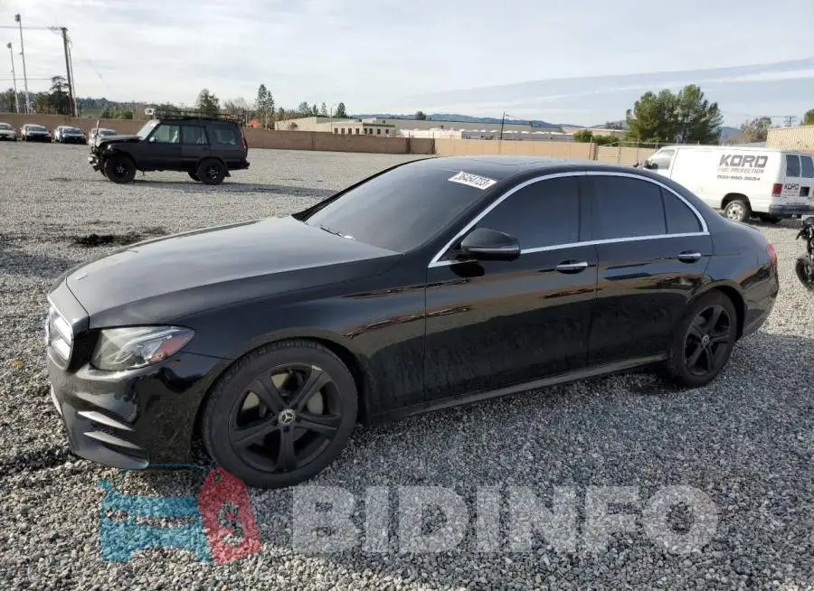 WDDZF4JB3HA268517 Photo# 1