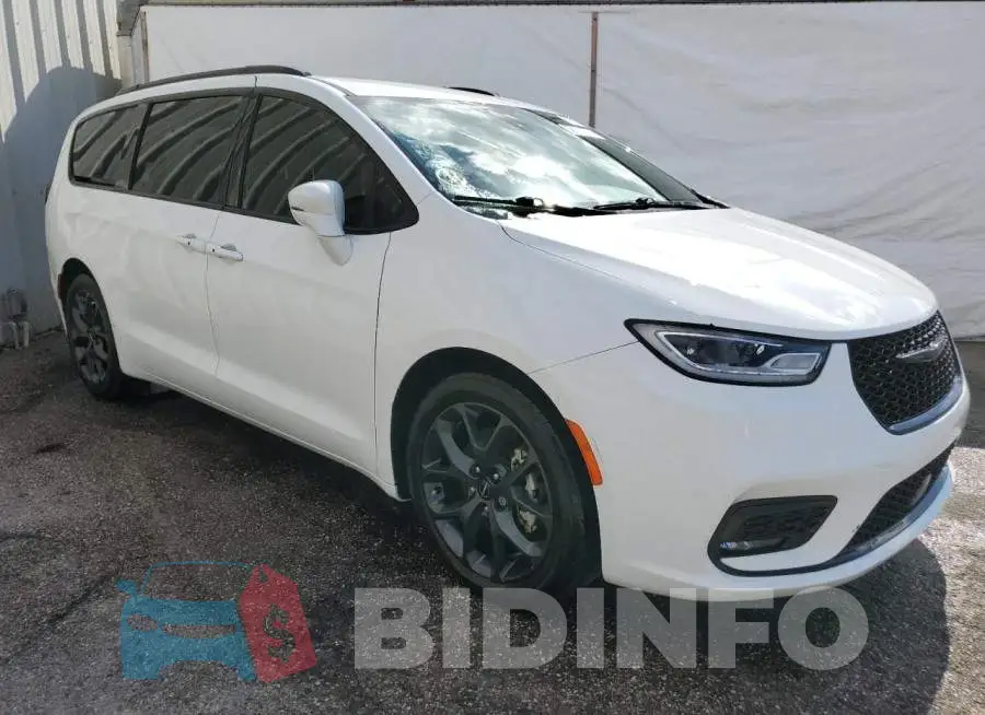 2C4RC1FG0MR559018 Photo# 4