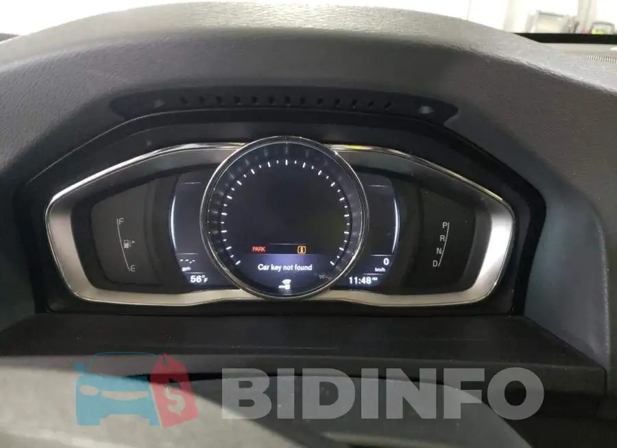 LYV402FK2GB110826 Photo# 8