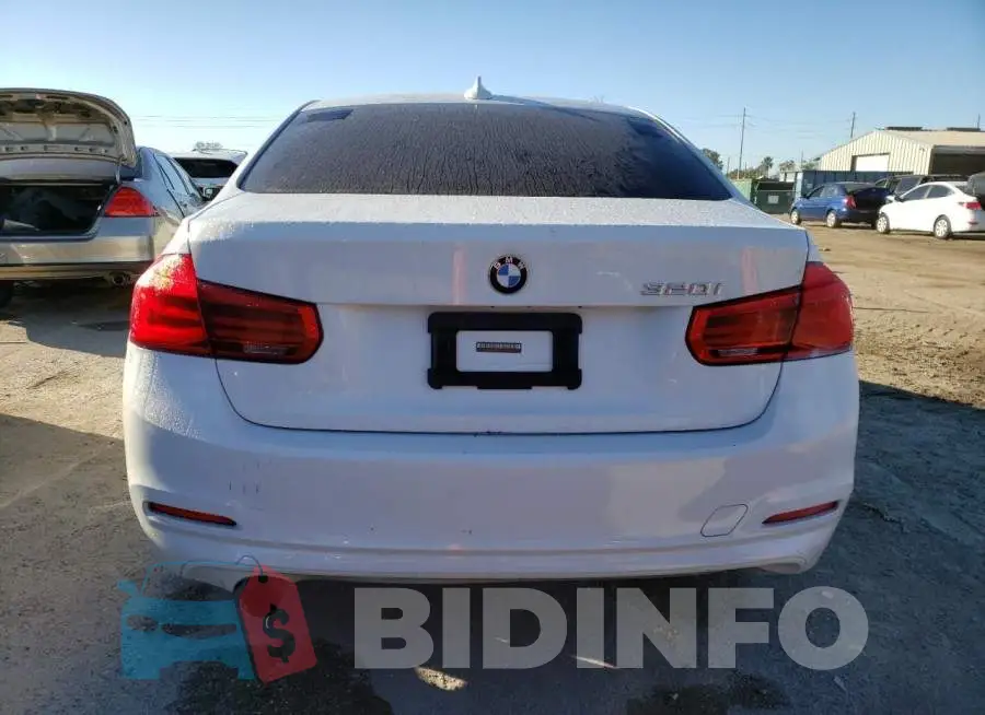 WBA8E1G5XGNT35546 Photo# 6