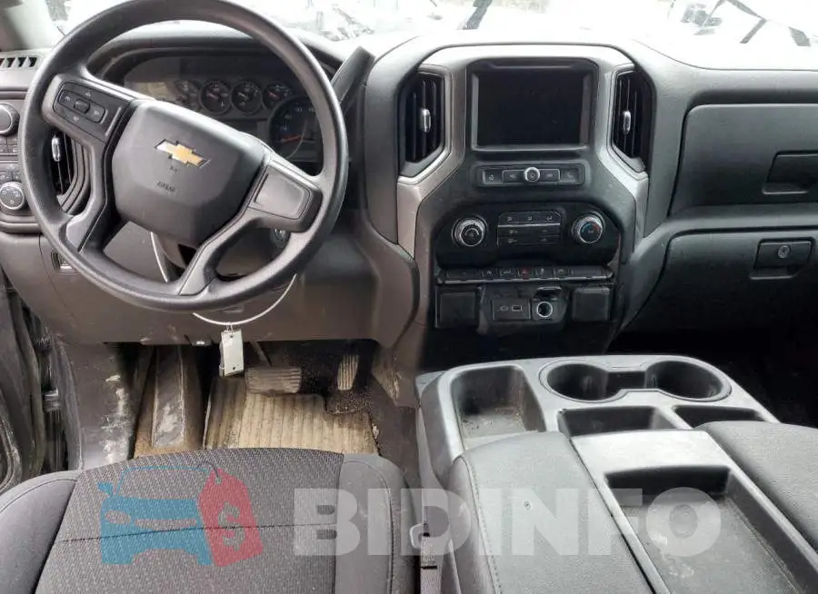 3GCPYBEK5MG337729 Photo# 8