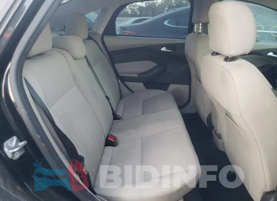 1FADP3F21FL340682 Photo# 6