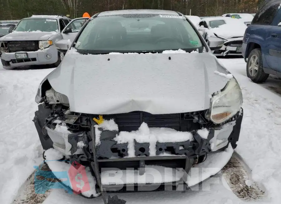 1FADP3F22EL231937 Photo# 5