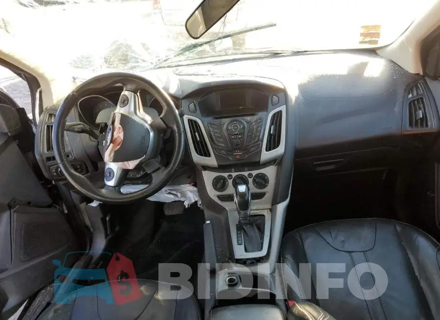 1FADP3F28EL175096 Photo# 8