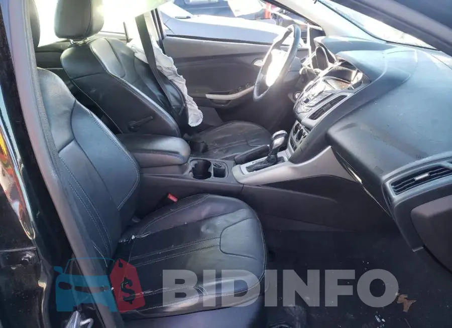 1FADP3F28EL333727 Photo# 5