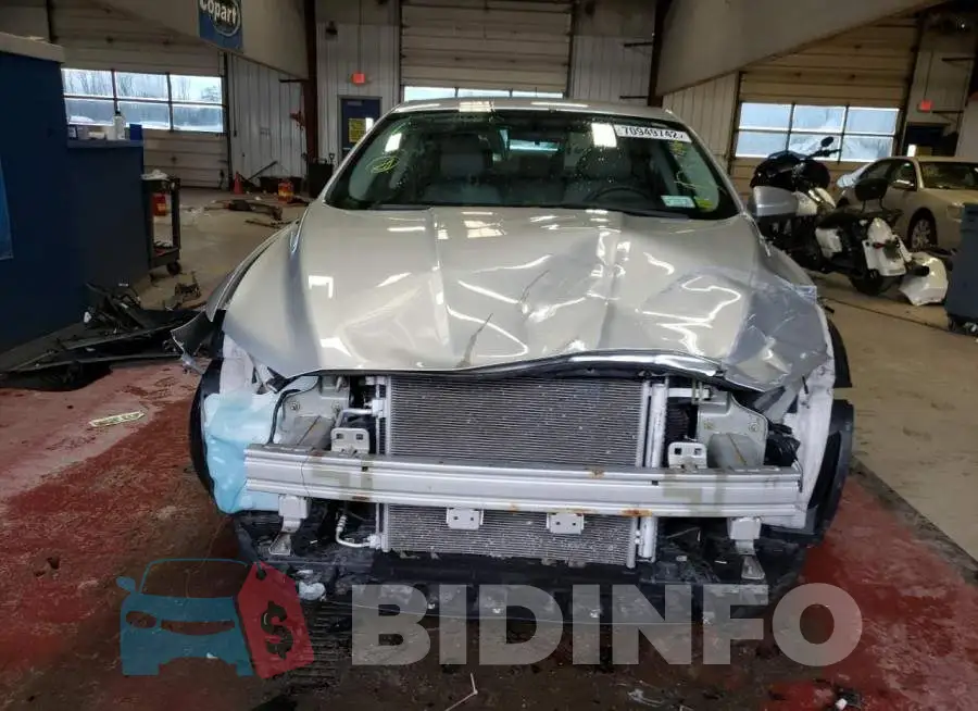 3FA6P0G71GR223124 Photo# 5
