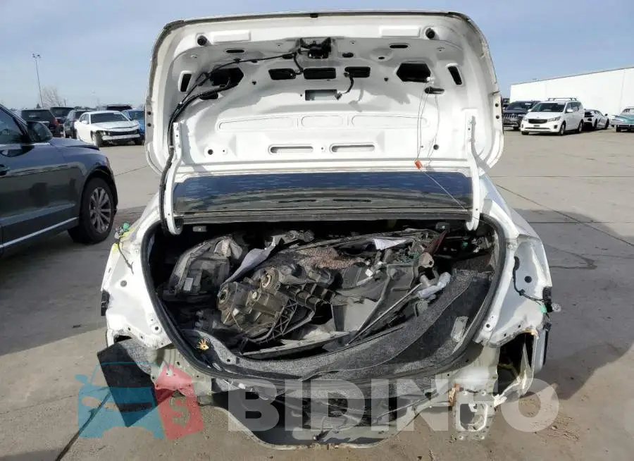 19XFC2F82HE210516 Photo# 6