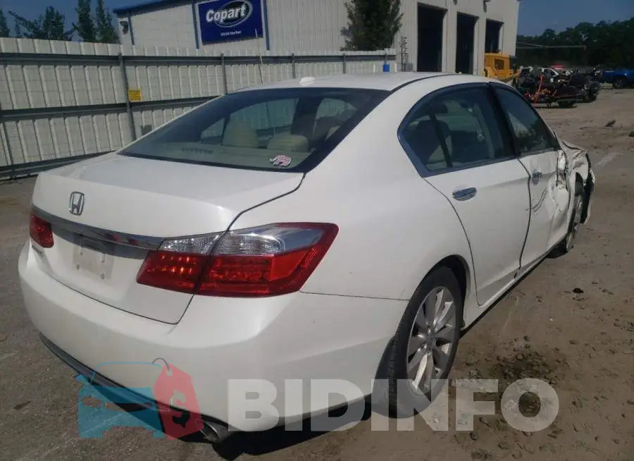 1HGCR2F86FA031835 Photo# 4