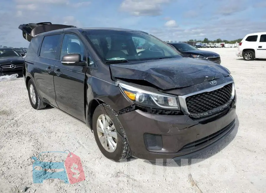 KNDMB5C18H6302142 Photo# 4