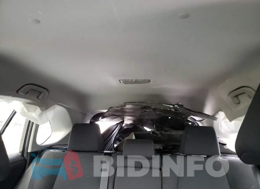 2T3F1RFV2MC217826 Photo# 10