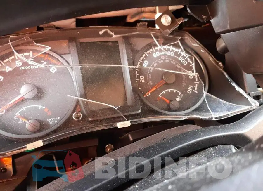 3TMCZ5AN0LM335982 Photo# 8