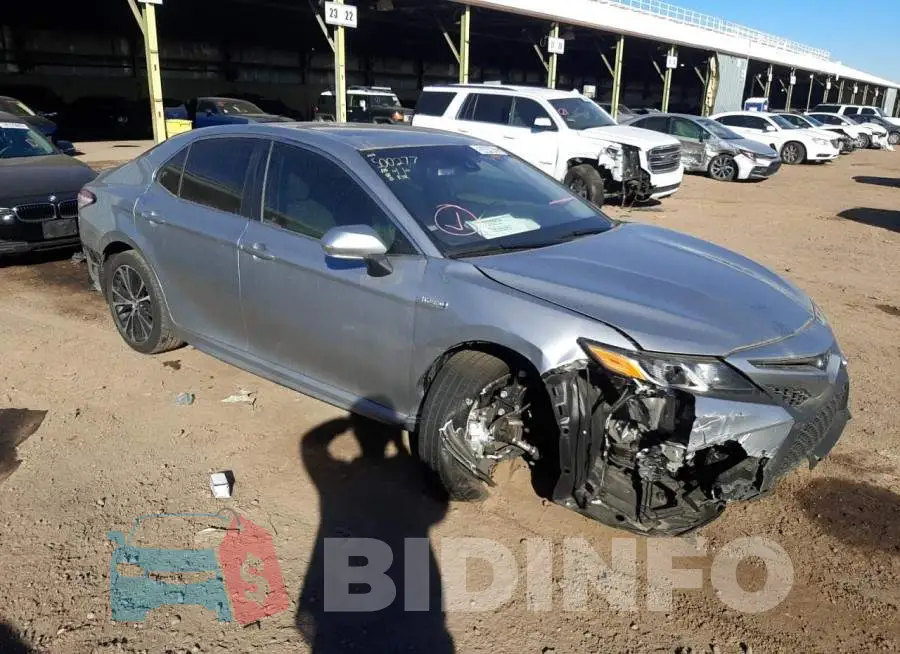 4T1J31AK8LU528735 Photo# 4