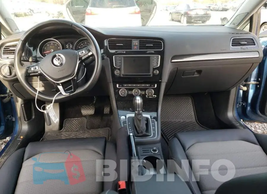 3VWC17AU9HM543812 Photo# 8