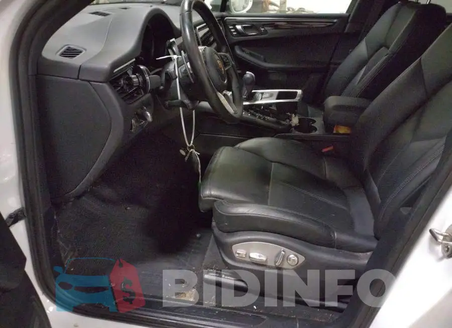 WP1AA2A54MLB04727 Photo# 7