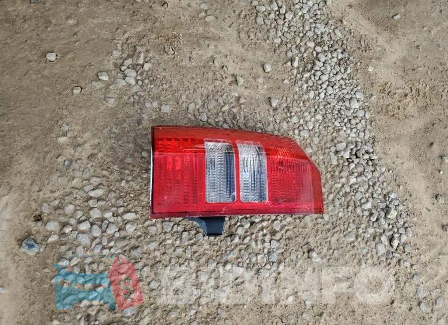 1C4NJRFB2GD737784 Photo# 13