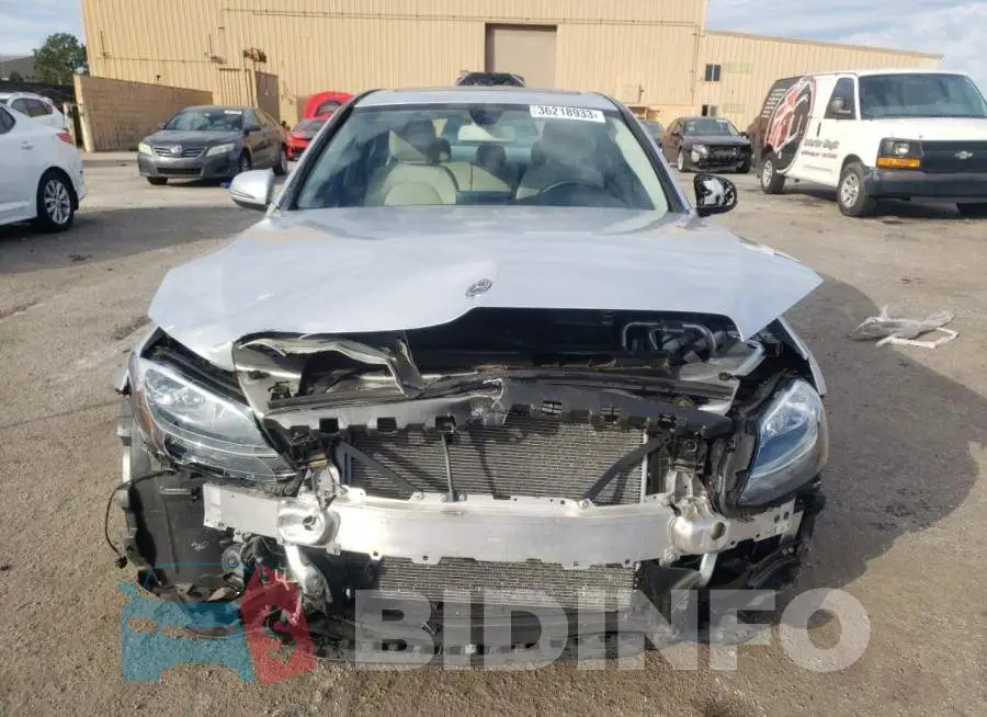 55SWF4JB1JU278231 Photo# 5