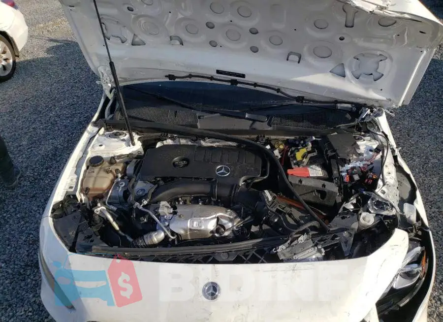 WDD3G4EB3KW011039 Photo# 11