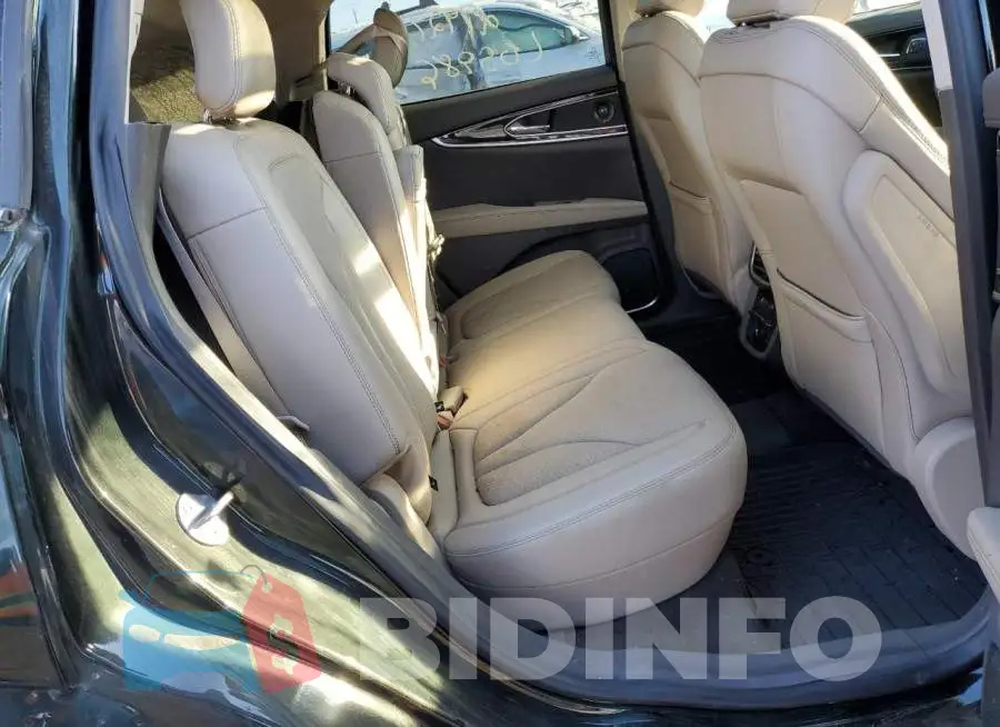 2LMPJ8K93MBL05986 Photo# 11