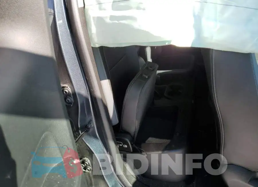 1GCHTDEN2L1131774 Photo# 11