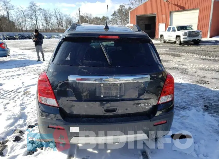 KL7CJTSB4FB075160 Photo# 6