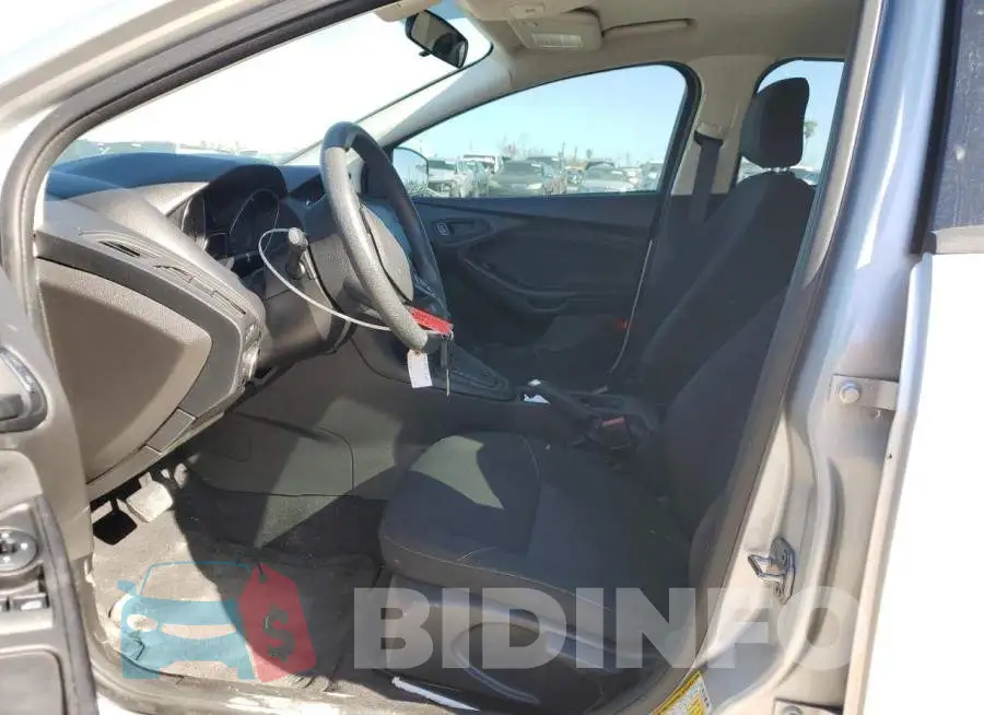 1FADP3E22JL210713 Photo# 7