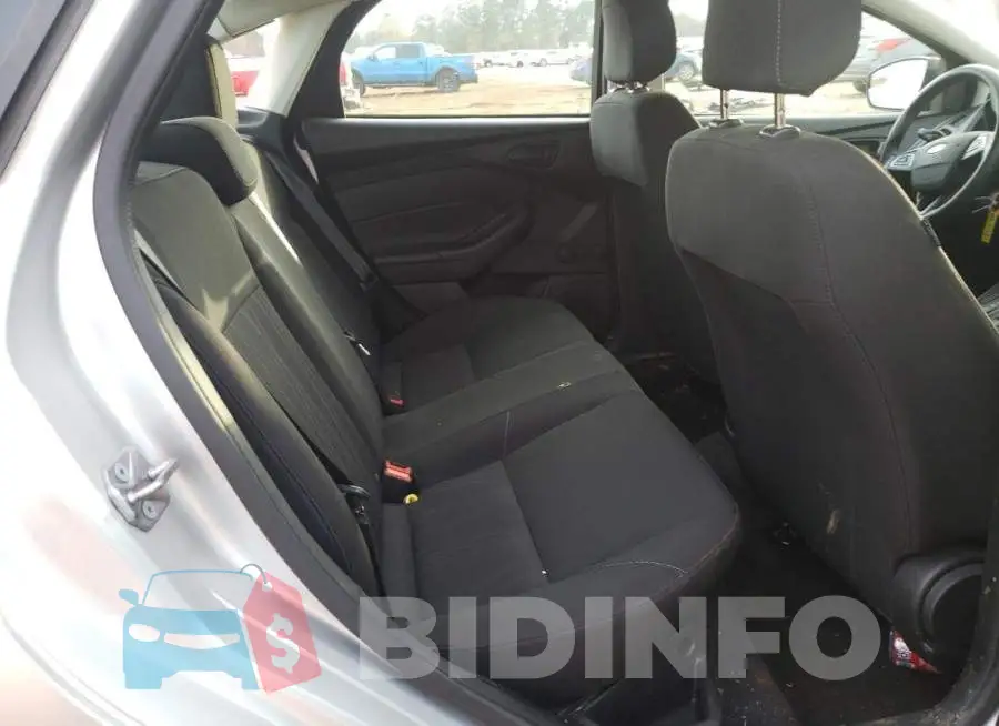1FADP3E23JL277658 Photo# 6